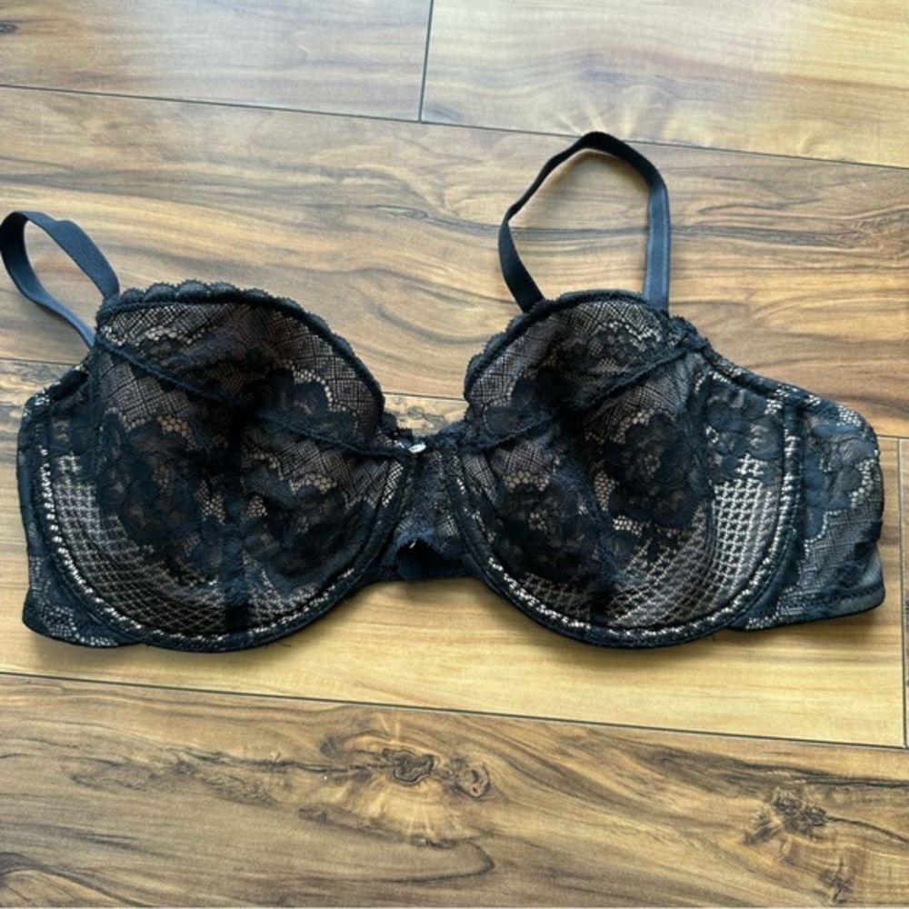Adore me black lightly padded bras 38C